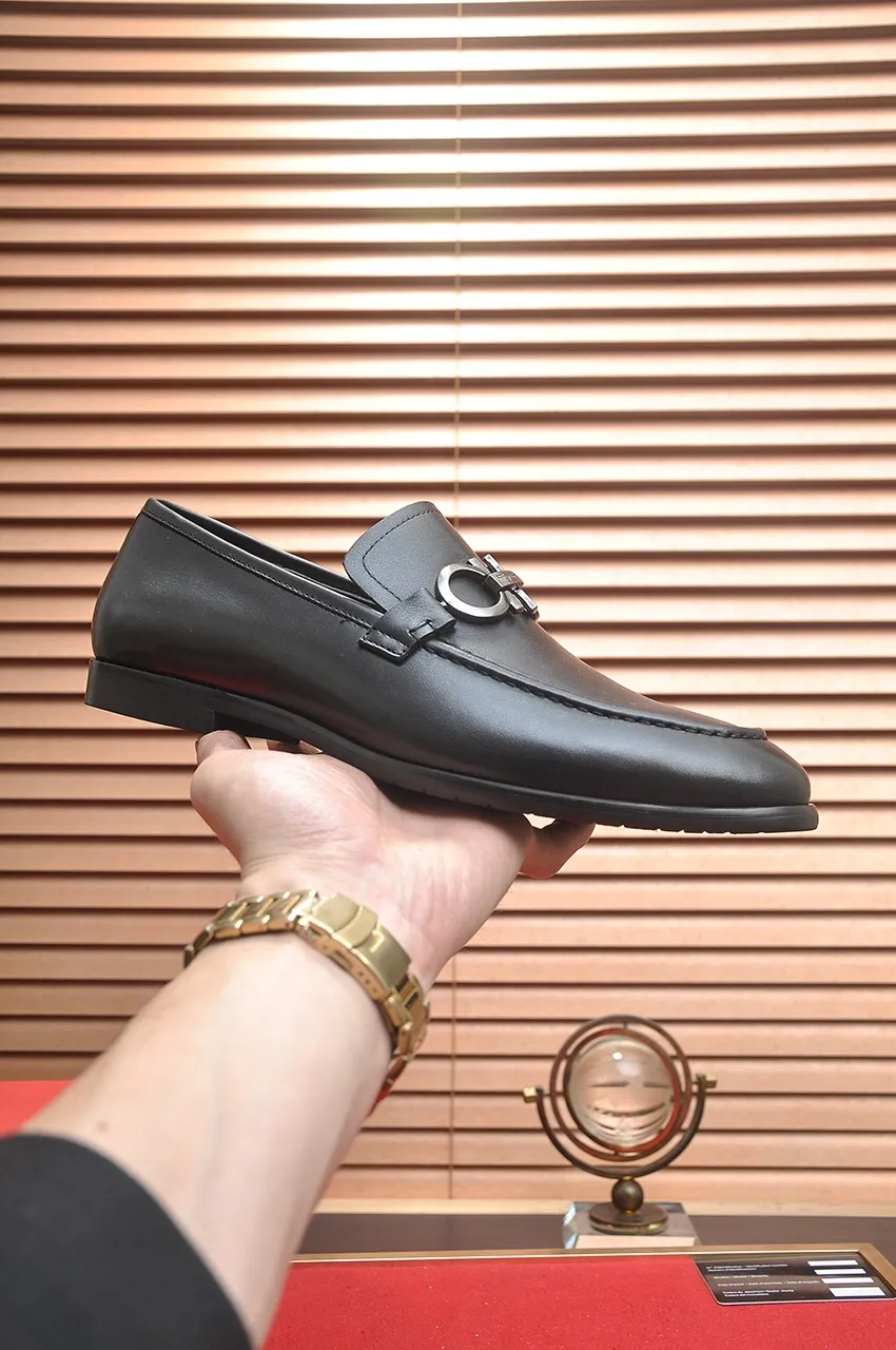 Men's shoes 💰520💶【Ferragamo/Ferragamo】The latest model in the counter. Original imported high-quality cowhide with open sides + imported 🐂 water-dyed cowhide lining + original luxury metal buckle + original combination outsole. No pressure for comparison. 38--45 (45 is custom-made and cannot be returned or exchanged)